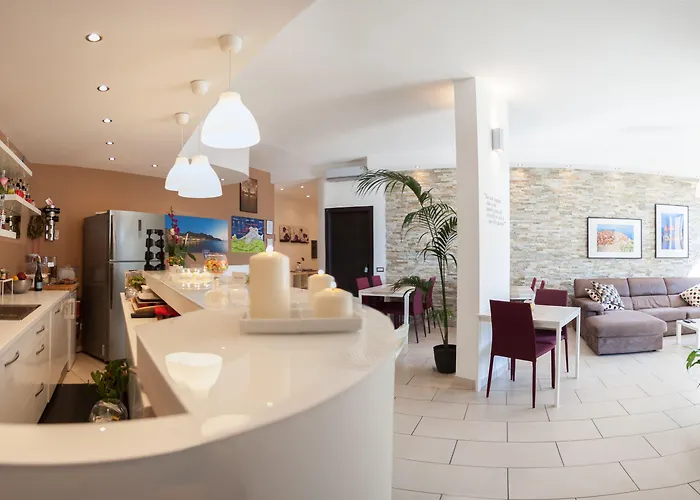 Ma&mi For 4* Cefalù